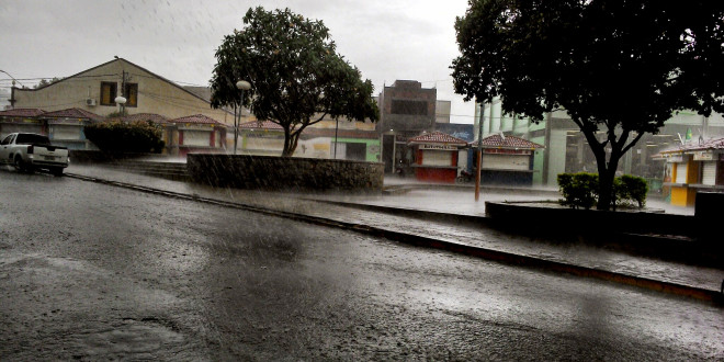 Domingo de chuva no sertão do Pajeú