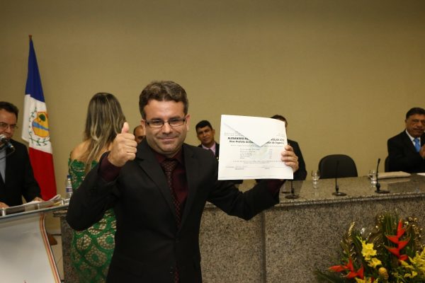 sandrinho-diplomacao